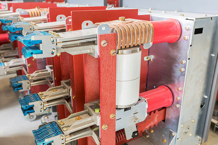 Vacuum Circuit Breaker